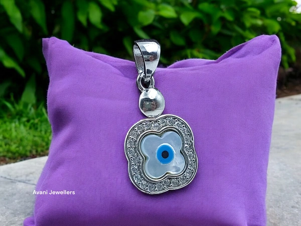 Silver Ladies Fancy Pendant - 3.22