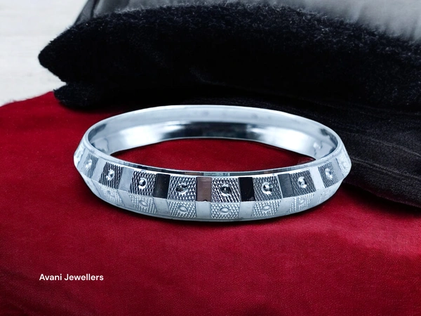 Silver Gents Kade - 30.8, 2-5 Inch