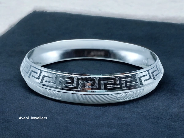 Silver Gents Kade - 38.56, 2-5 Inch