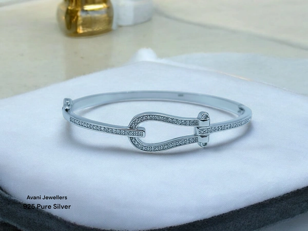Silver Ladies Fancy Kade - 11, Free Size