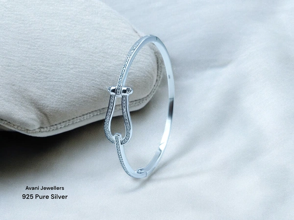 Silver Ladies Fancy Kade - 11, Free Size