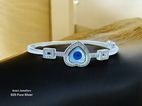 Silver Ladies Fancy Kade - 11.42, Free Size