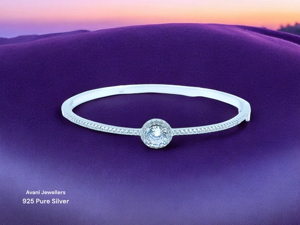 Silver Ladies Fancy Kade - 10.93, Free Size