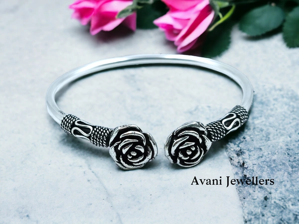 Silver Ladies Plain Kade - 11.92, Adjustable