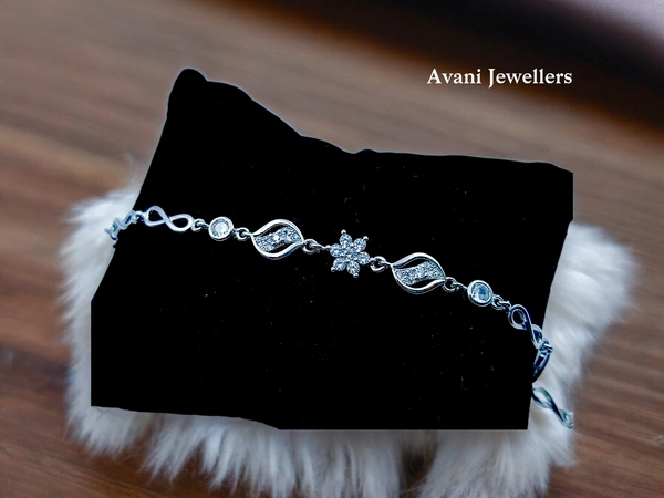 Silver Ladies Fancy Bracelet - 6.12, Adjustable