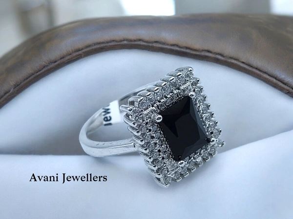 Silver Ladies Fancy Ring - 4.35, 17