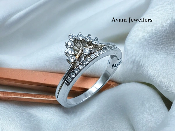 Silver Ladies Fancy Ring - 2.72, 14