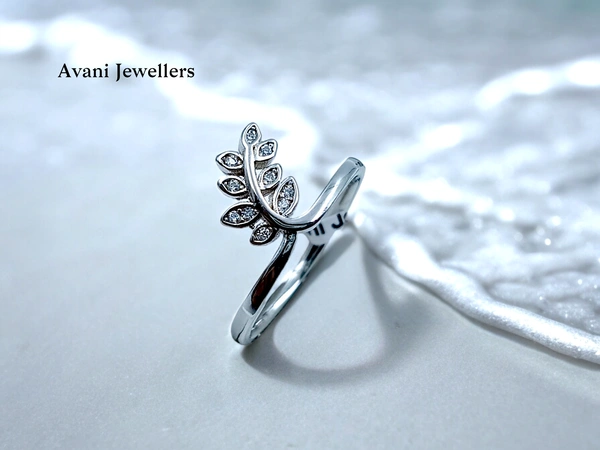 Silver Ladies Fancy Ring - 1.9, 8