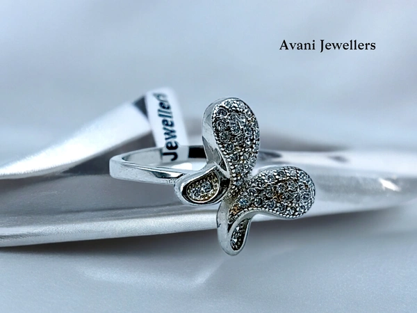 Silver Ladies Fancy Ring - 2.98, 9