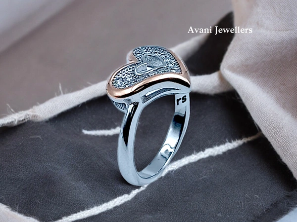 Silver Ladies Fancy Ring - 2.75, 9