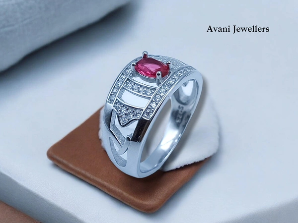 Silver Ladies Fancy Ring - 4.15, 17, Falu Red