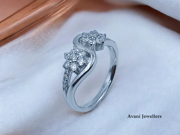 Silver Ladies Fancy Ring - 3.82, 9