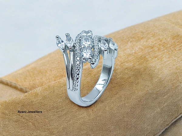 Silver Ladies Fancy Ring - 3.9, 8