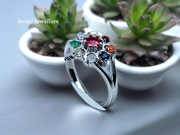Silver Ladies Fancy Ring - 3.41
