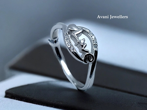 Silver Ladies Fancy Ring - 2.46, 17