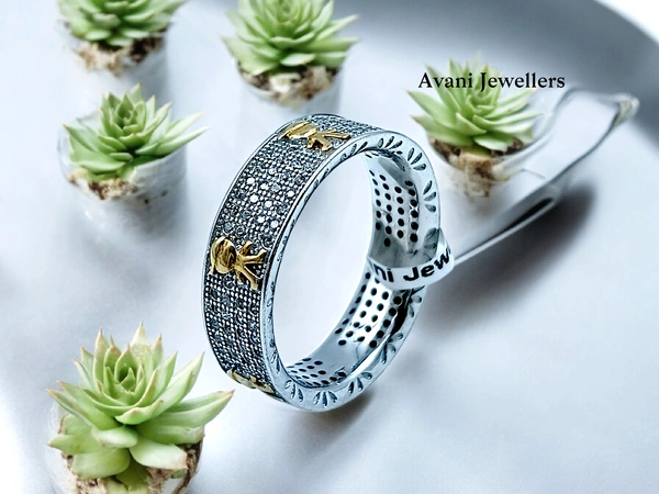 Silver Ladies Fancy Ring - 5.92, 19.5