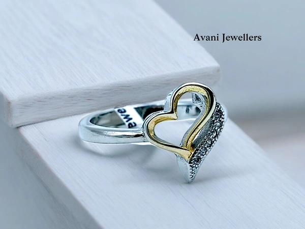 Silver Ladies Fancy Ring - 2.88, 15