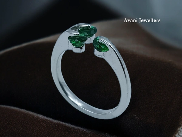 Silver Ladies Fancy Ring - 2.77, 14