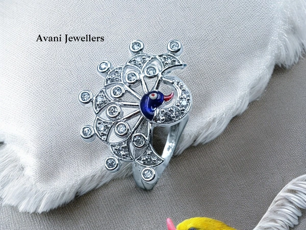 Silver Ladies Cocktail Ring - 4.22, 13