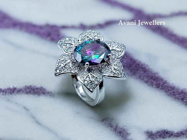 Silver Ladies Cocktail Ring - 9.38, 14