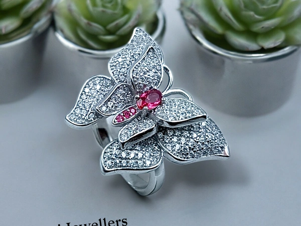 Silver Ladies Cocktail Ring - 8.72, 16