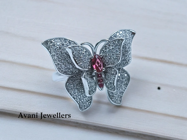 Silver Ladies Cocktail Ring - 8.72, 16