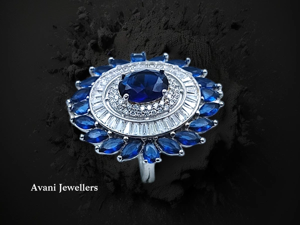 Silver Ladies Cocktail Ring - 6.91, 11