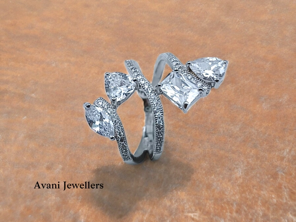 Silver Ladies Cocktail Ring - 4.92, 19