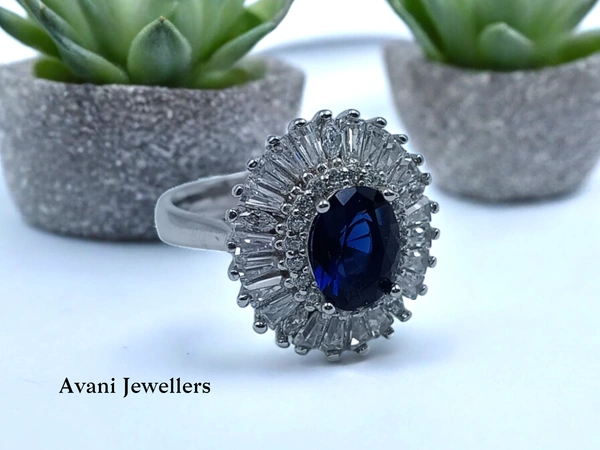 Silver Ladies Cocktail Ring - 6.55, 13