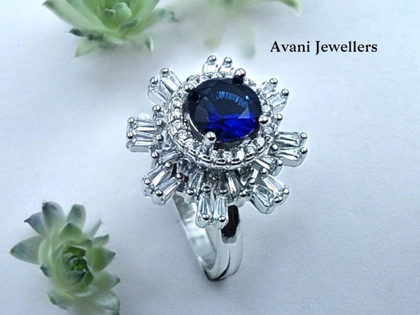 Silver Ladies Cocktail Ring - 5.72, 11