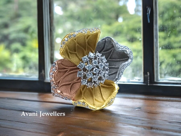 Silver Ladies Cocktail Ring - 10.45, 10