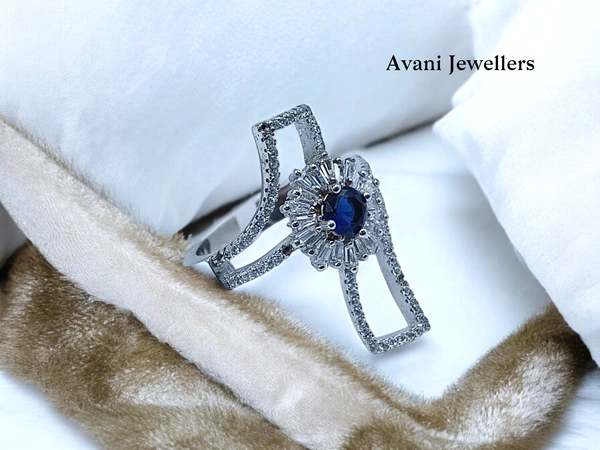 Silver Ladies Cocktail Ring - 6.4, 20