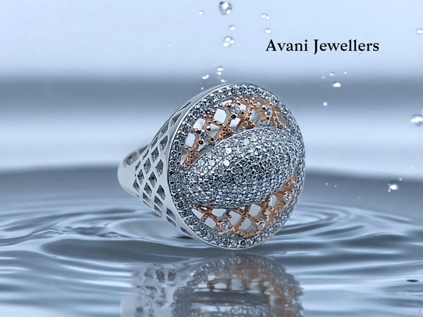 Silver Ladies Cocktail Ring - 7.14, 19