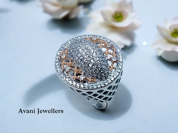 Silver Ladies Cocktail Ring - 7.14, 19
