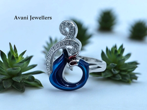 Silver Ladies Cocktail Ring - 4.17, 10