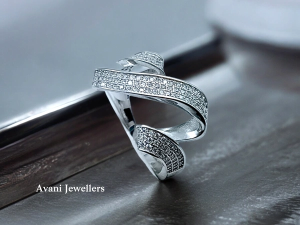 Silver Ladies Cocktail Ring - 4.67, 19