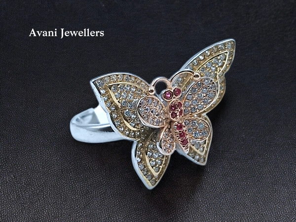 Silver Ladies Cocktail Ring - 8.58, 20