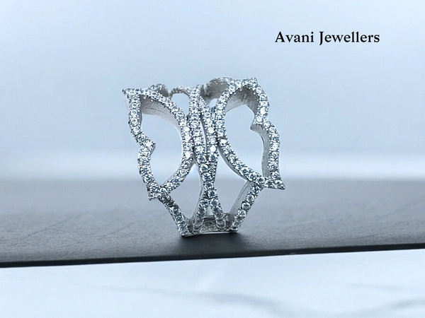 Silver Ladies Cocktail Ring - 6.8, 14