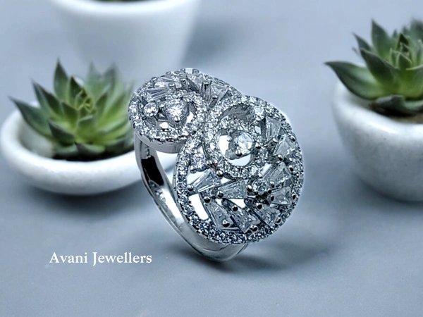 Silver Ladies Cocktail Ring - 6.04, 15