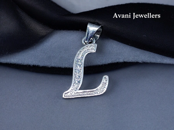 Silver Name Pendant - 1.01