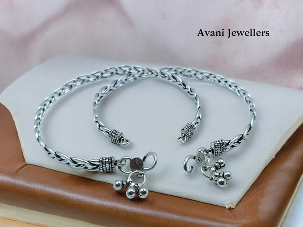 Silver Fancy Paayal - 67.7, Free Size
