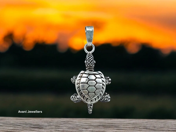 Silver Gents Fancy Pendant - 4.36