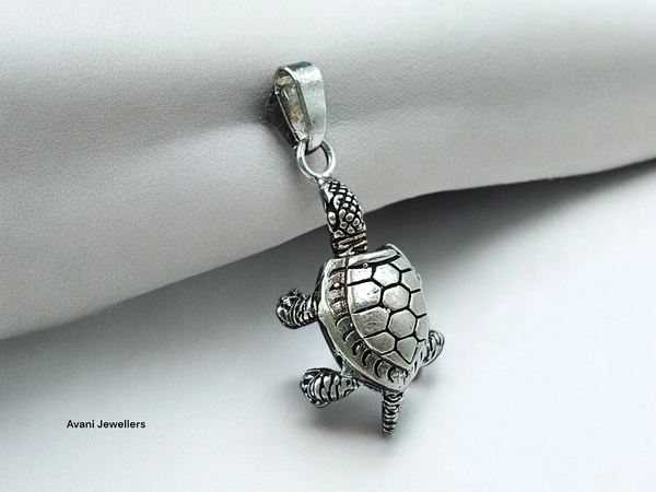 Silver Gents Fancy Pendant - 4.36