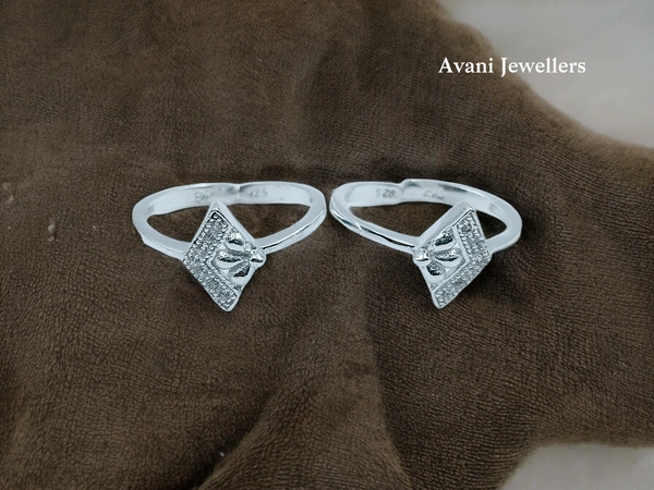 Silver Fancy Stone Bichiya - 3.04