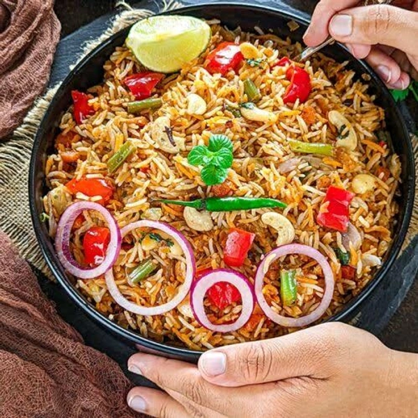 Veg Biryani (Morning 10-3)