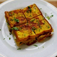 Bread Omlette With Cheese 