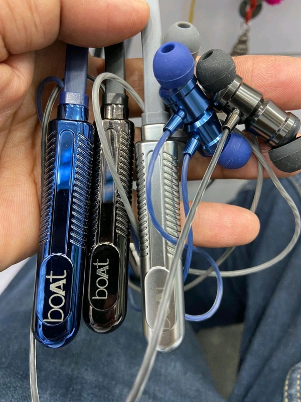 Boat  New Rafel Full Vibration & Metal & Magnet 🧲 Ear+ Magnetic 🧲 on off Bass Sound Neckband 