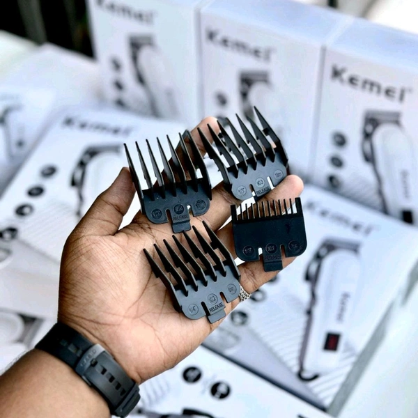Kemei KM-809A Professional Rechargeable Hair Trimmer Electric Hair Clipper, Razor Trimmer 120 min Runtime 4 Length Settings  