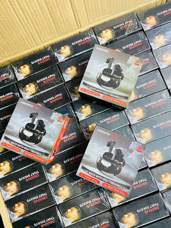 Boat Airdopes Vibe 💯% Og 1st Quality Hard Box Packing All Shiny ✨ Extra Bass Sound