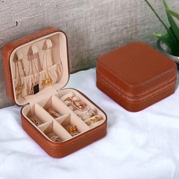 JewelPod Mini Jewellery Travel Box  - Small, Nutmeg